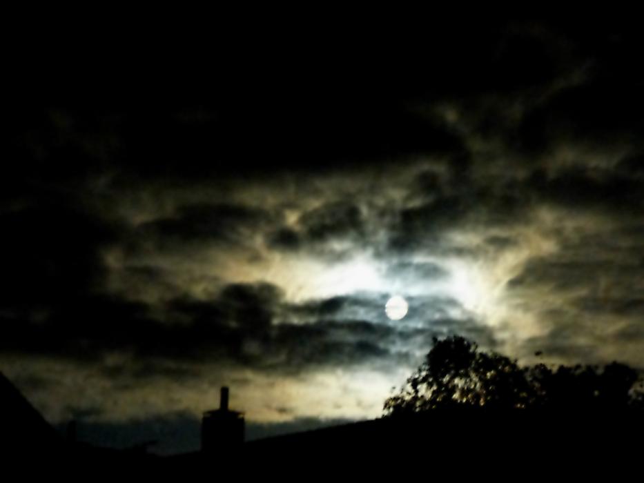 Night Full Moon Gespenstig