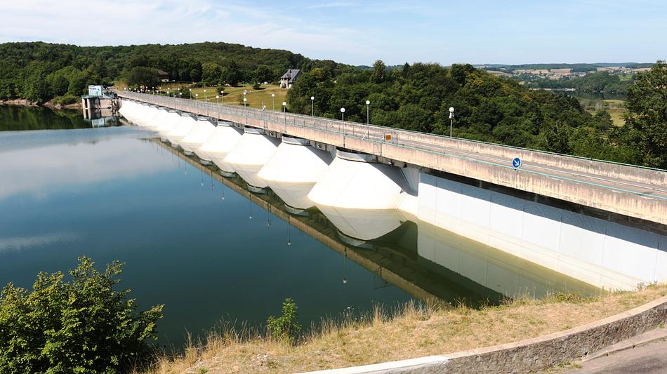 Water retention in the Pannesier Dam