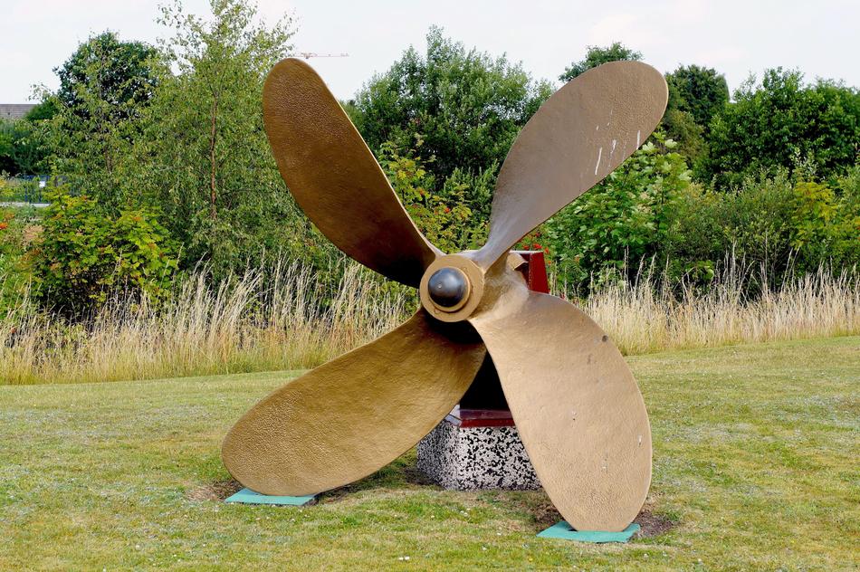 Propeller Brass Drive