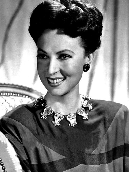 Agnes Moorehead Actress
