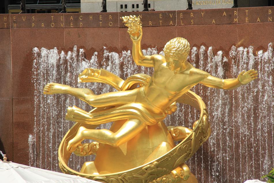 Statue Bright