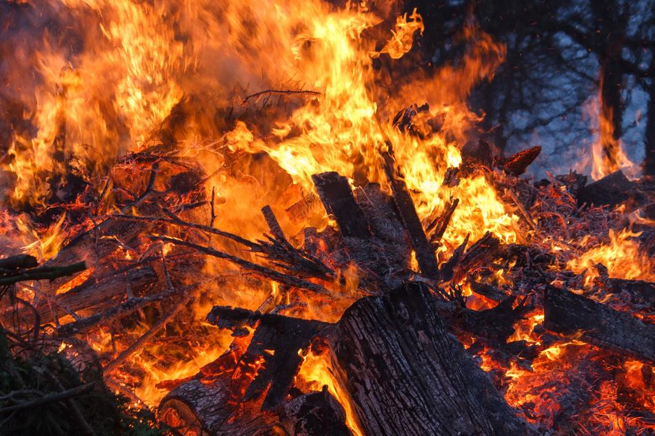 Fire Campfire Yellow