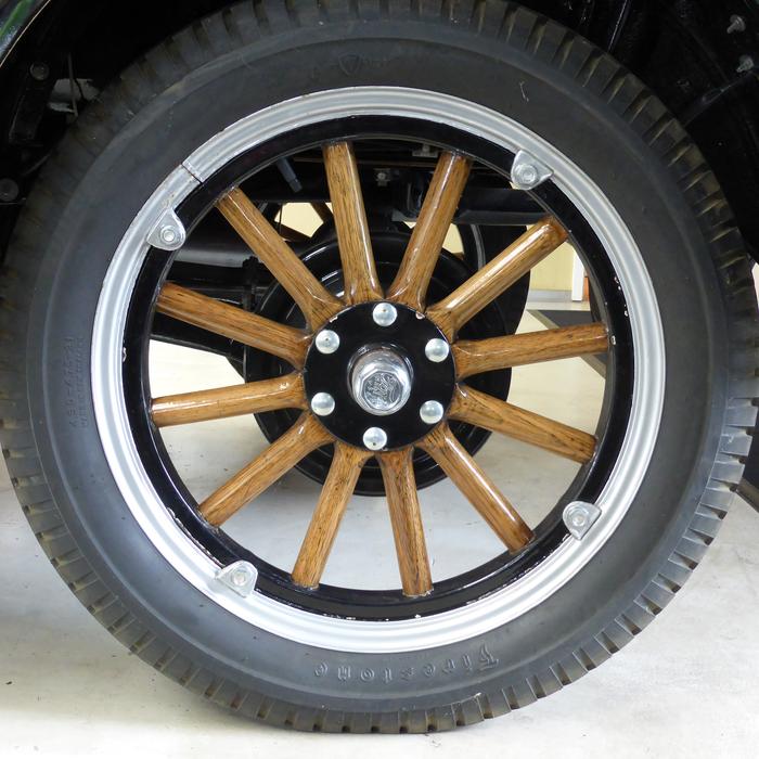 Wheel Mature Ford