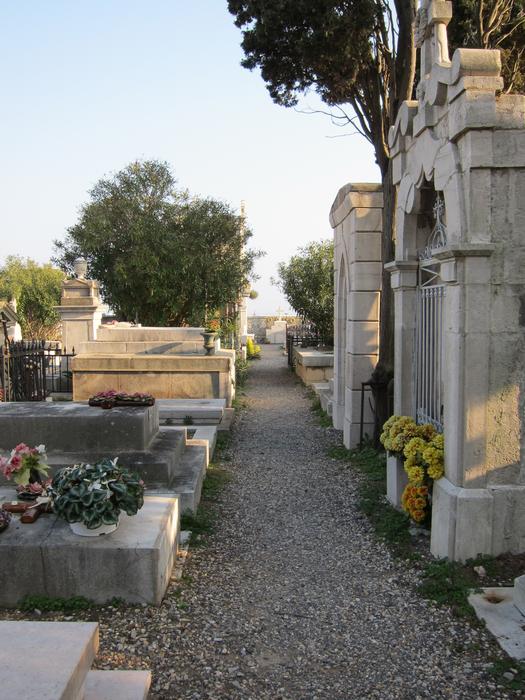 Cemetery Sete