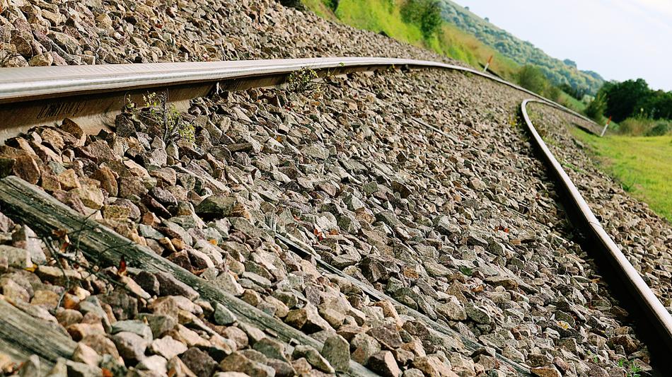 Rails Track Perspective Creepage