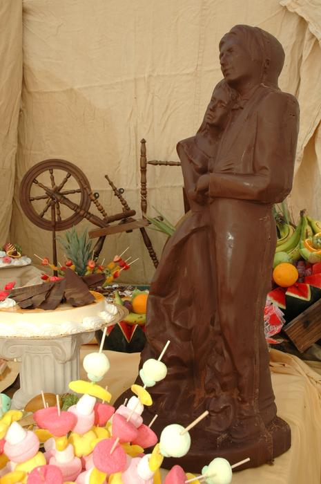 Buffet Sculpture