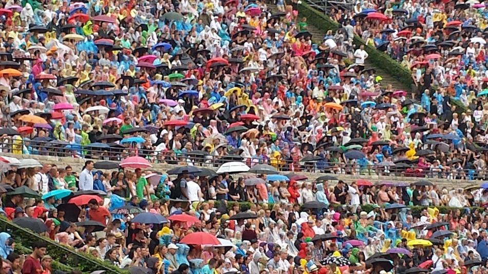 Rain Screens Concert