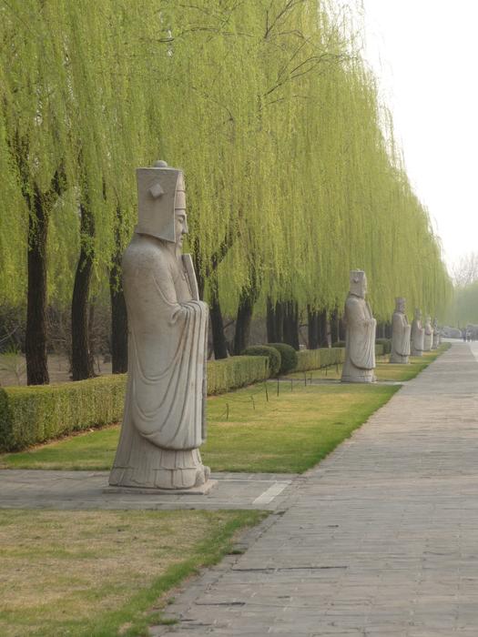 China Statue Tomb