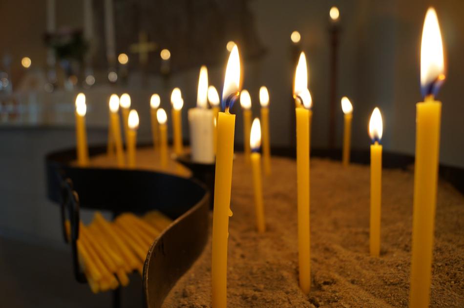 Candles Light Carrier