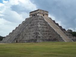 El Castillo, Temple of KukulcÃ¡n, Mayan step-pyramid, mexico, Chichen Itza