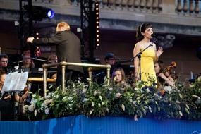 Katie Melua Concert Singing