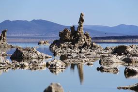 Lee Vining Monolake Lake