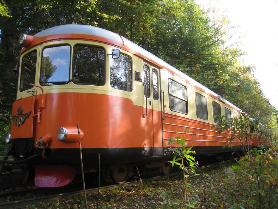Train Trailers Colors