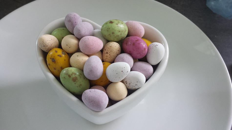 Eggs Candy Bowl