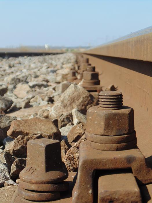 Train Itself Screws