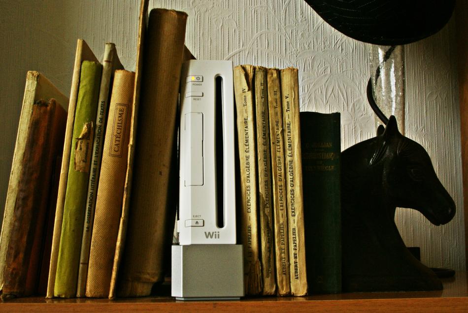 Books Bookends Games