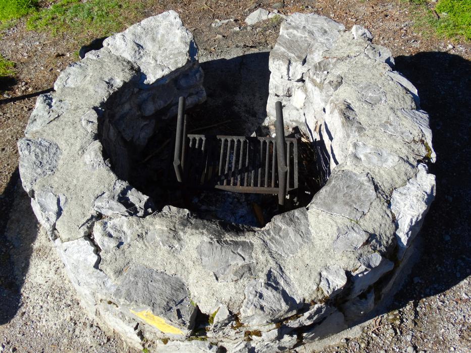 Fireplace Resting Place Migratory catering