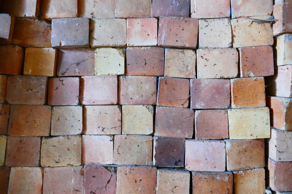 Bricks Wall macro