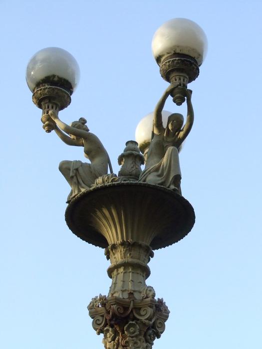 Lantern Figures