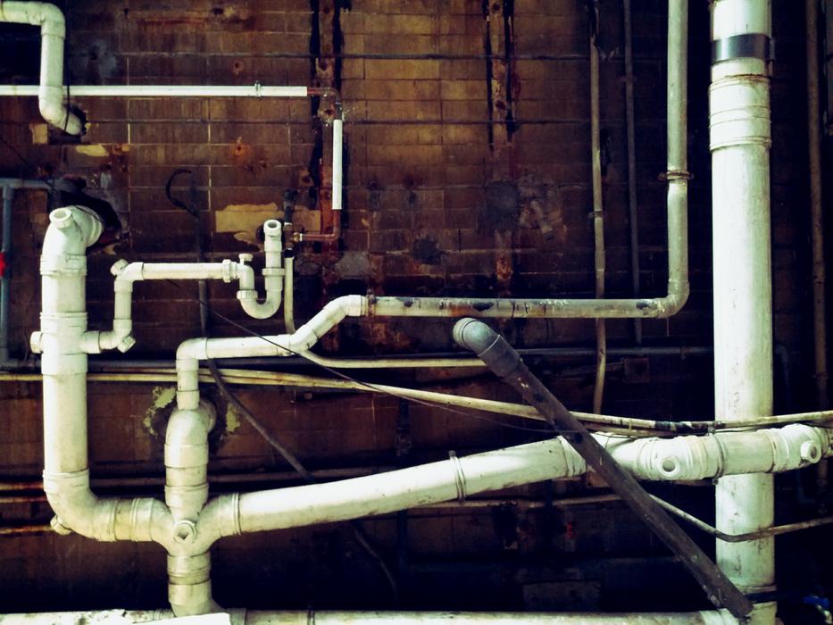 Water Pipe Wall