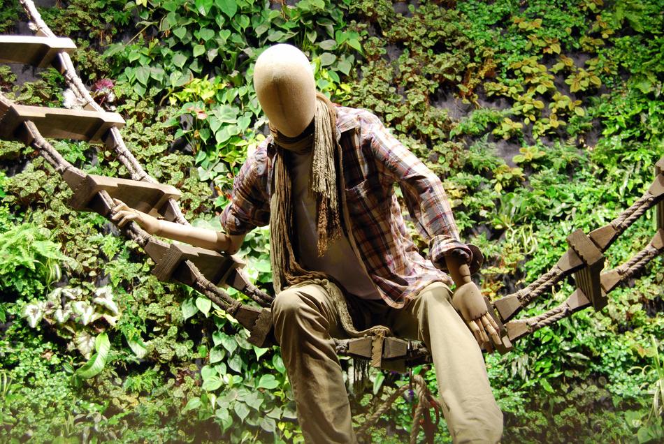 Dummy on Scale at Leaves