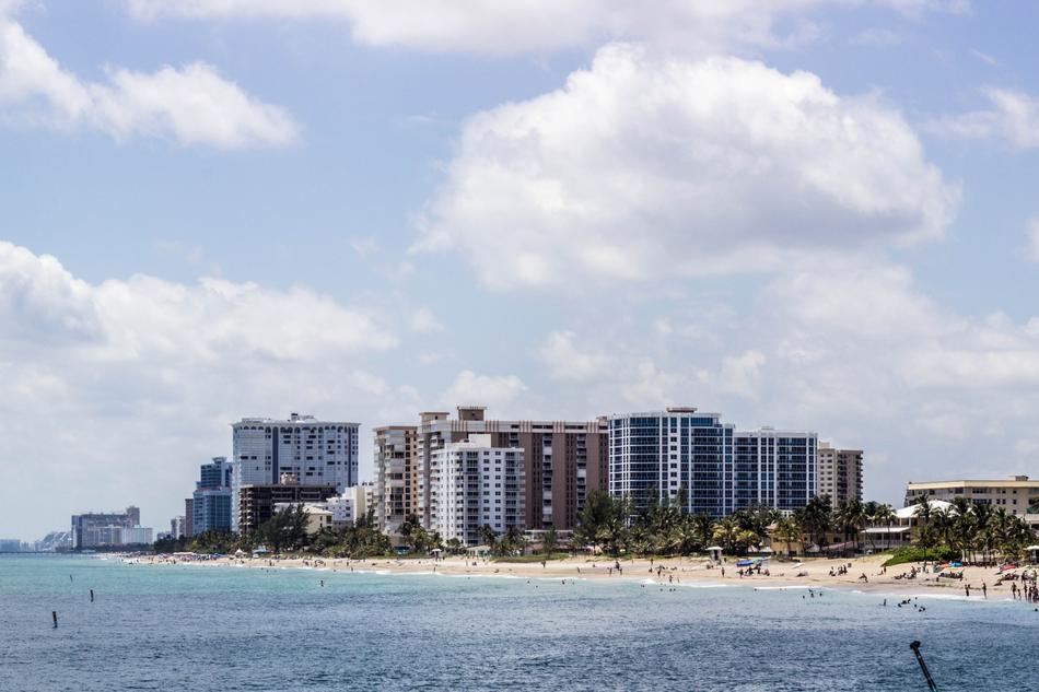 Coastal building cityscape free image download