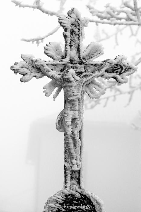 Dagger Winter Frozen