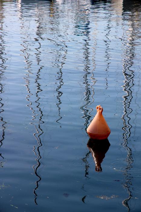 Water Boje Mirroring