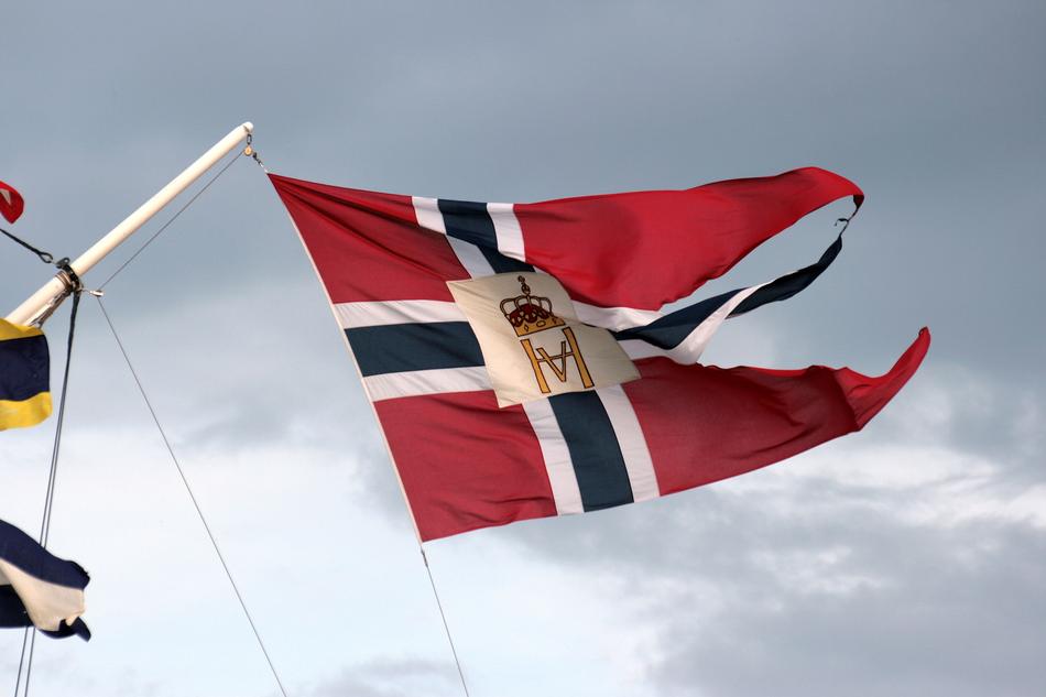 Sky Flag Gloomy