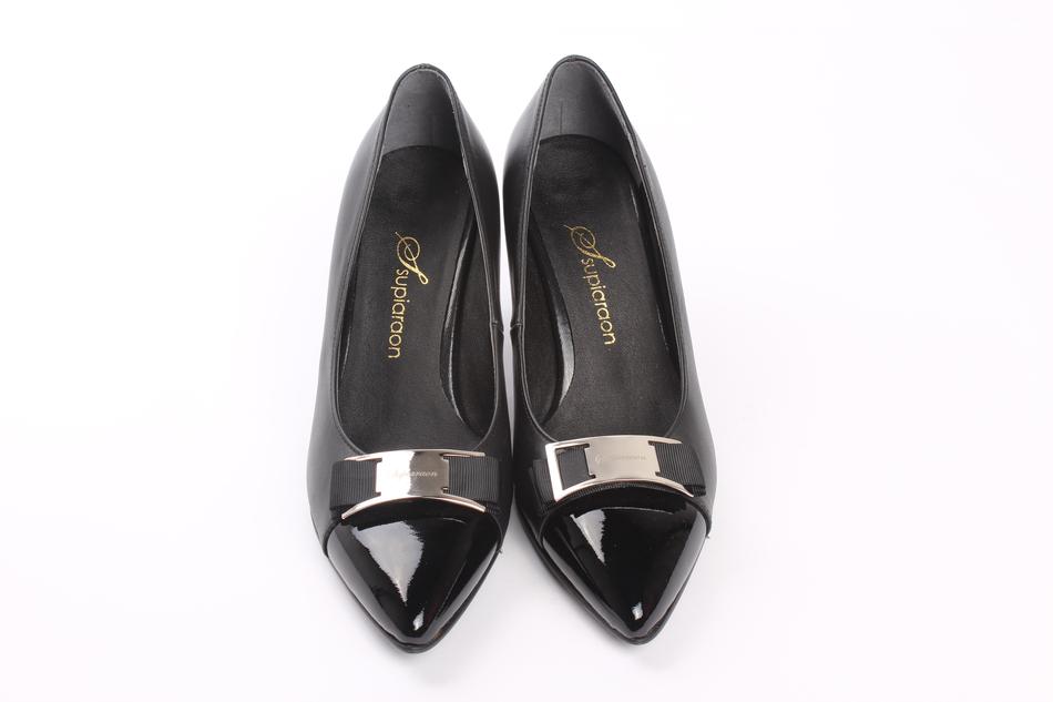 Black Shoes Dress