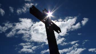 Cristo Pensante Cross