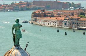 Venice Punta Della Dogana The