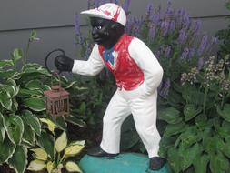 Statue Garden Art