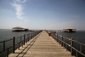 Lake Island