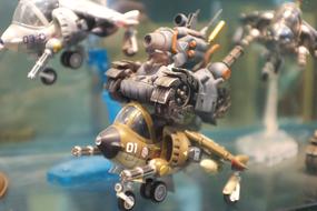 Model Hands To Do Tank