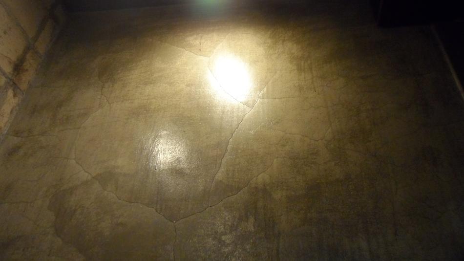 Light Wall Cloven