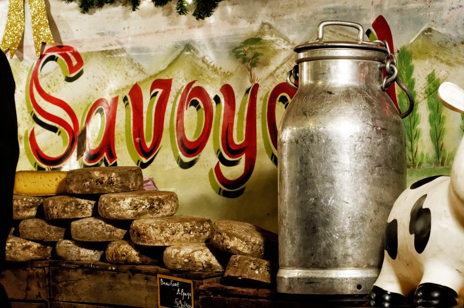 Savoie Cheese and Milk tin, market stall