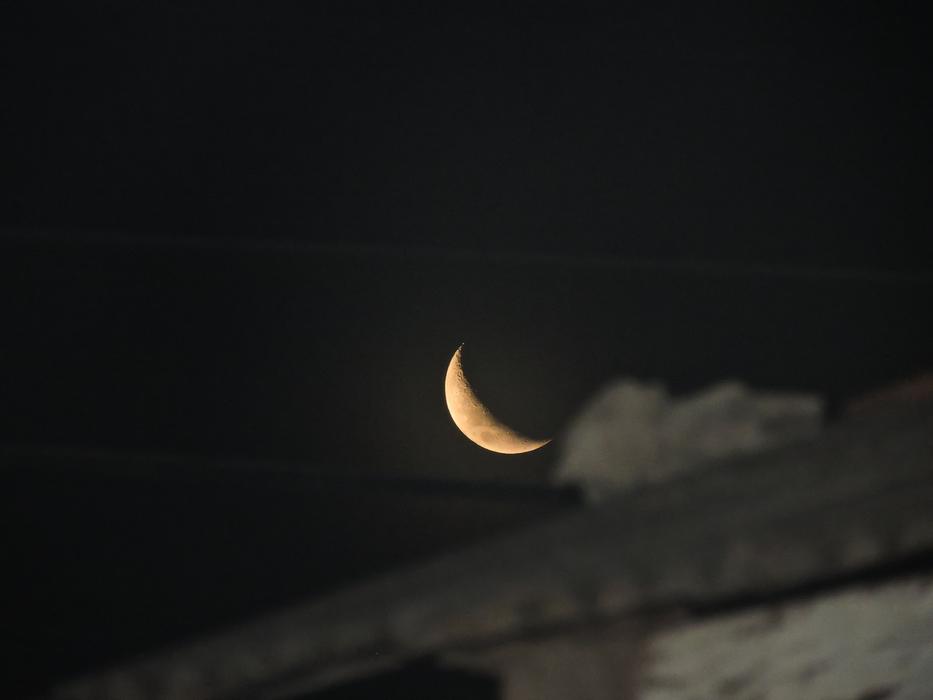 Moon Waning Sky