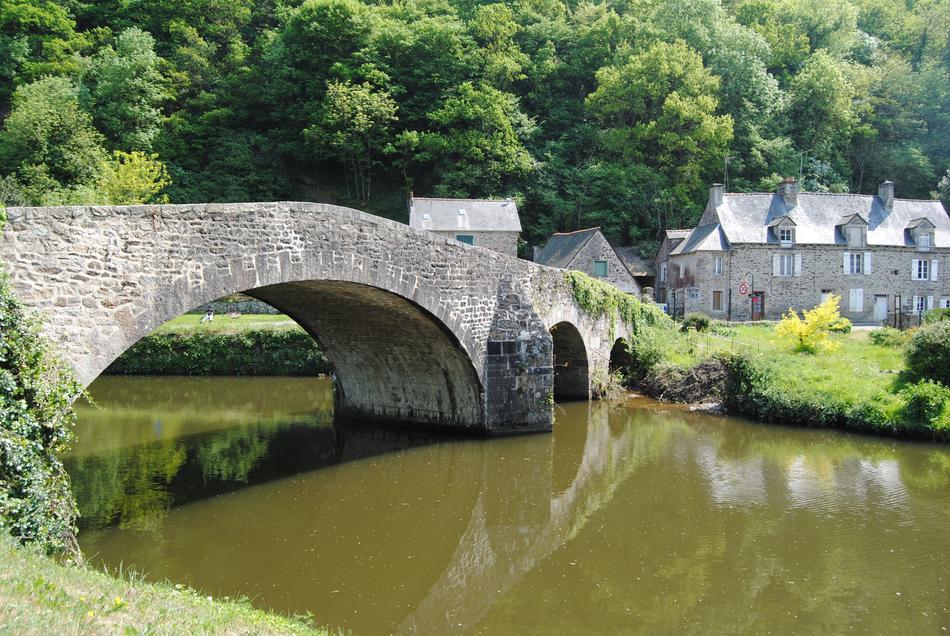 Bridge Ferry Lehon