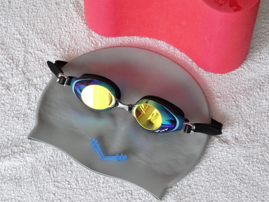 Bathing Cap Swim Goggles Ear Plugs