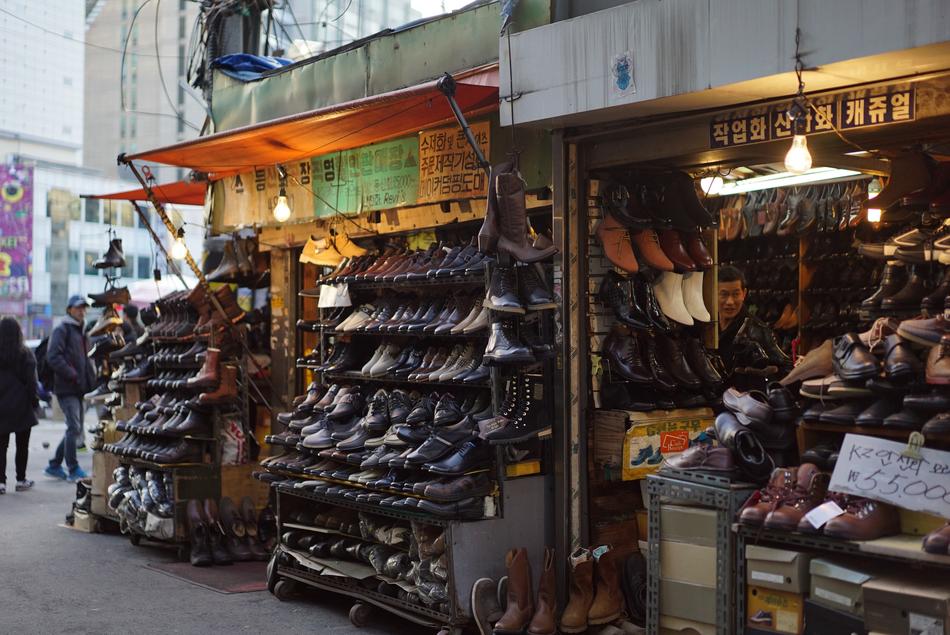Market Shoe Shop on street