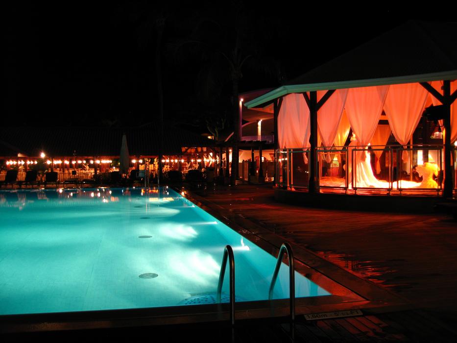 Bar Water Pool