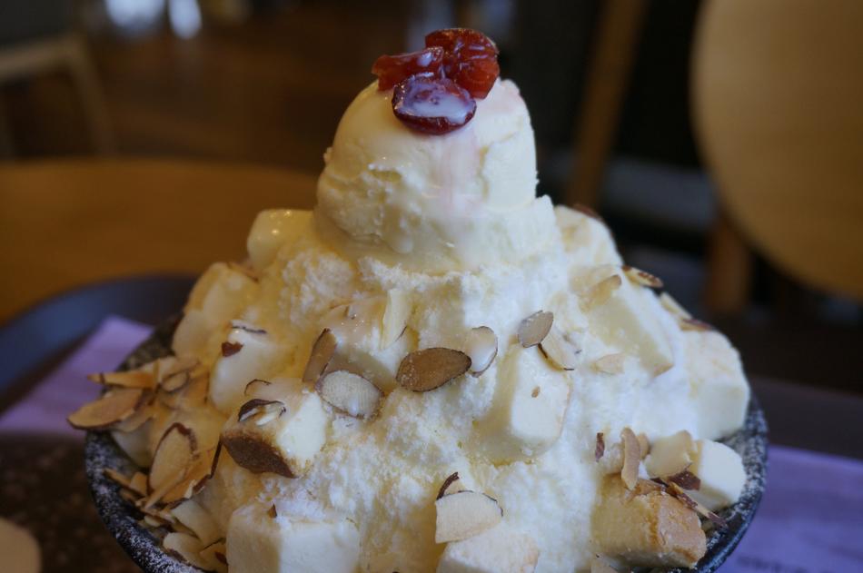 Cheesecake Ice Cream Snow And