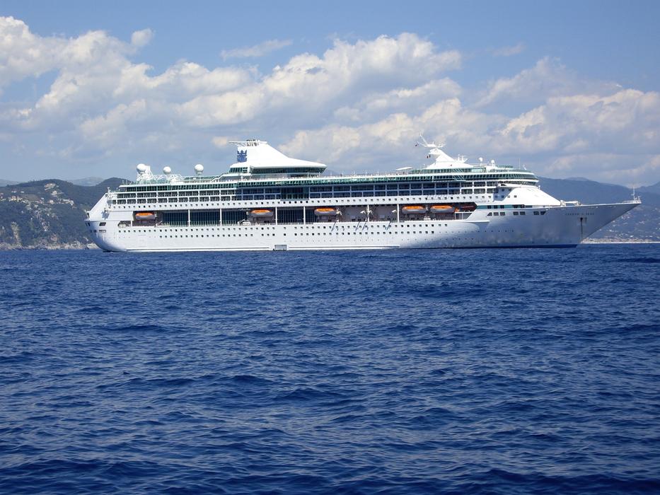 Boat Luxury Cruisers