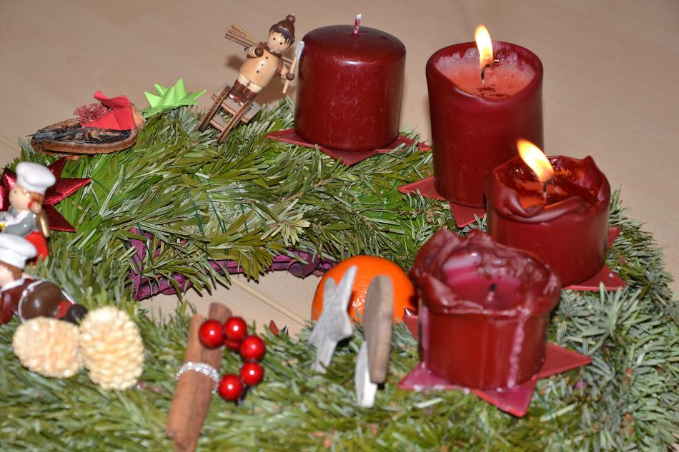 Christmas wreath decorated with candles