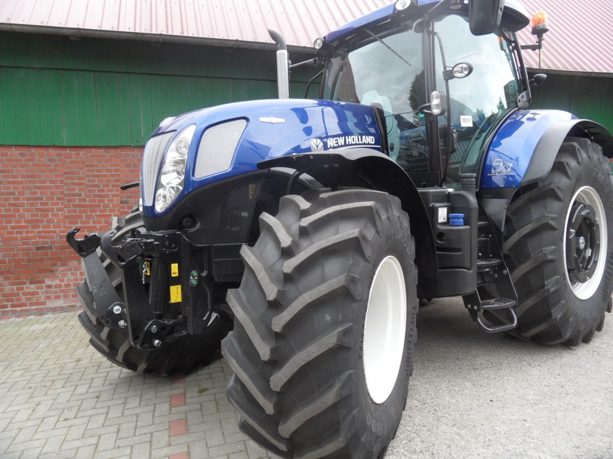 Tractor New Holland free image download