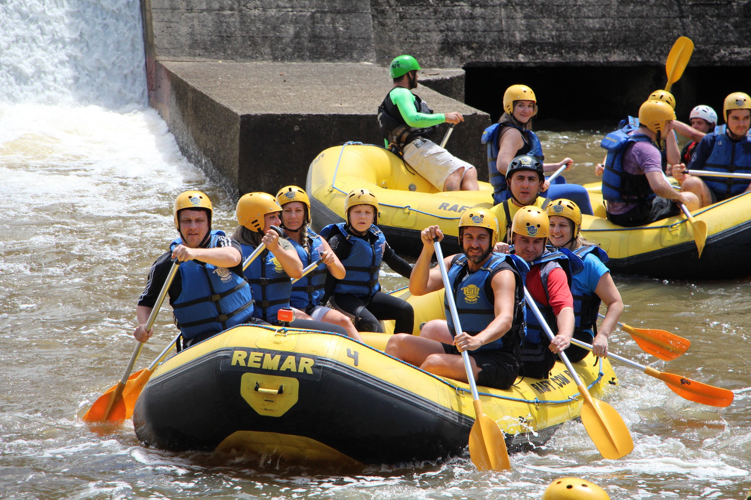 Raft riding