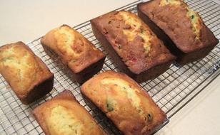 Cherry Loaf Cakes Mini