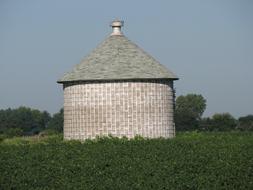 Silo Field Farming