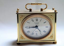 Table Clock Golden Quartz